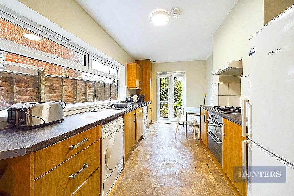 Property photo 3 of 10 Cam01635G0-Pr0262-Still005.Jpg