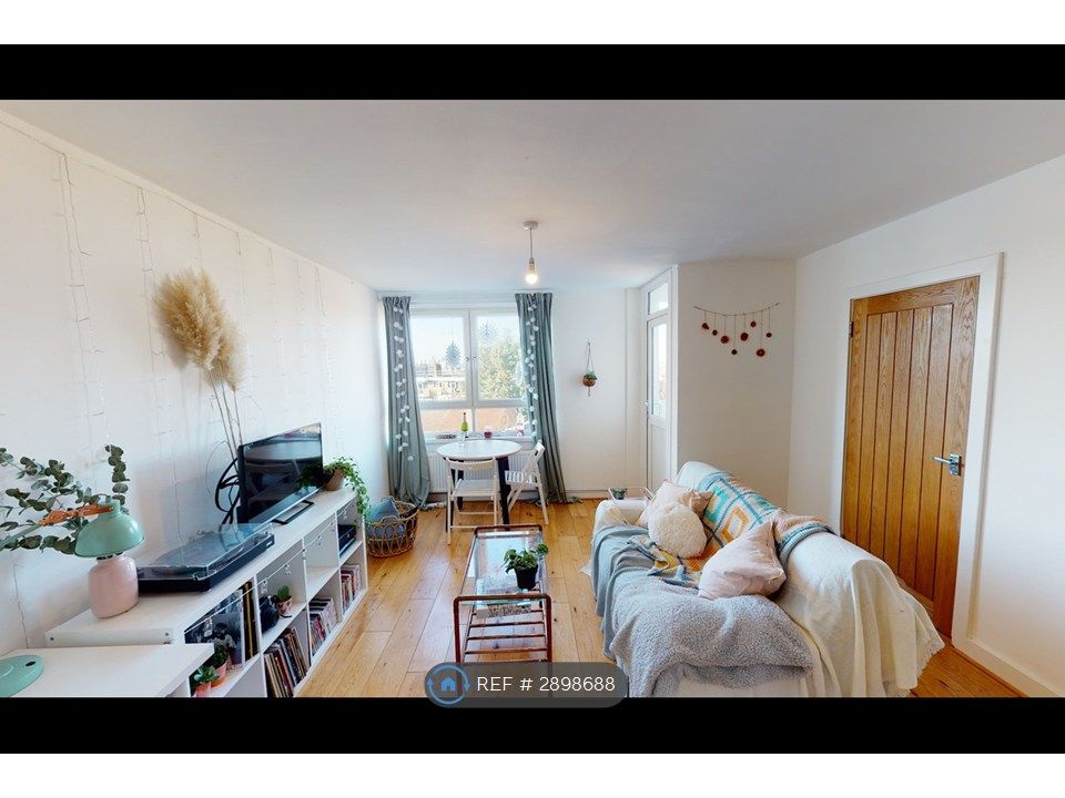 Property photo 3 of 8