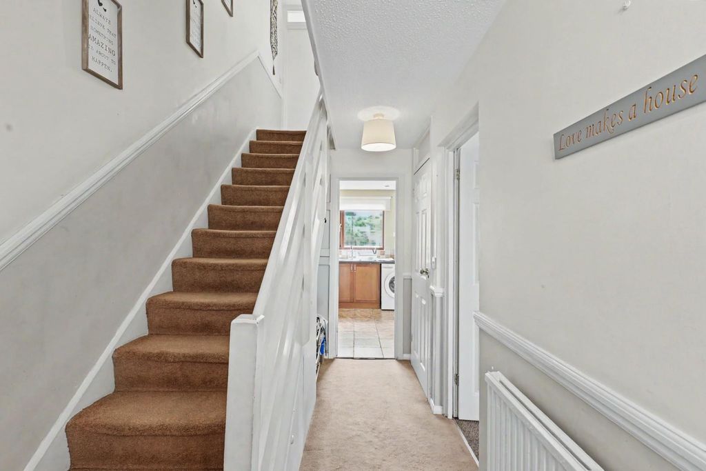Property photo 2 of 30 Harlow Dun Job Fep_10.Jpg