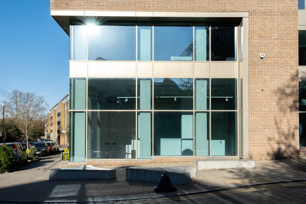 Property photo 2 of 8