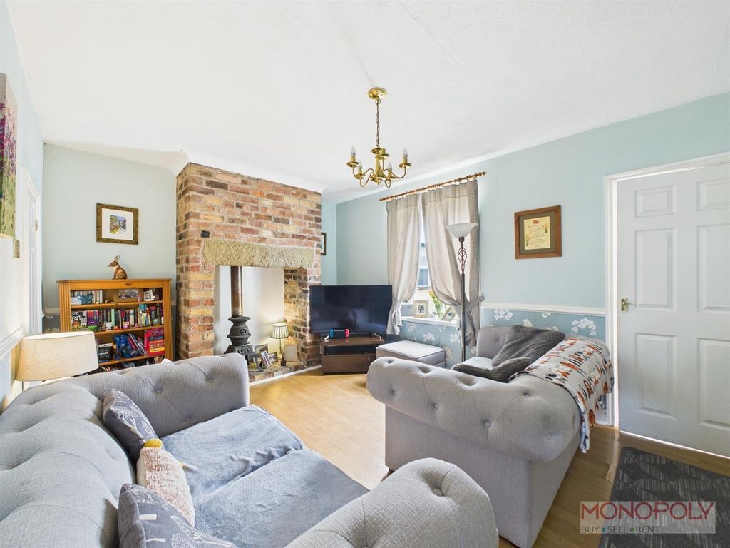 Property photo 2 of 14 Cam03815G0-Pr0219-Still004.Jpg