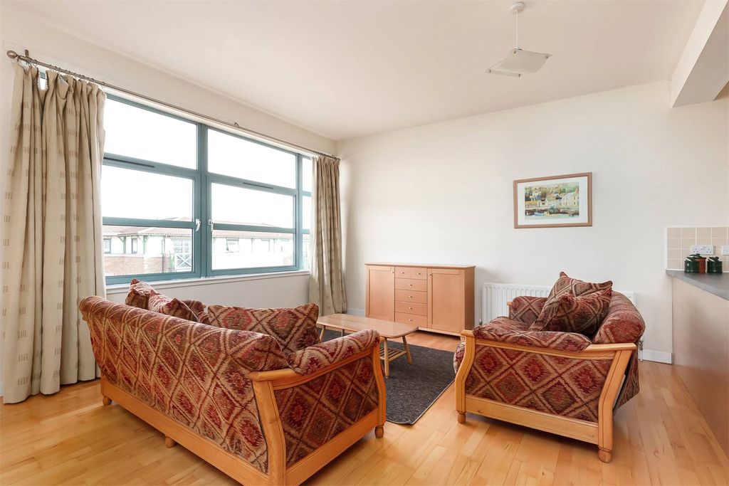 Property photo 3 of 20 Picture No. 11