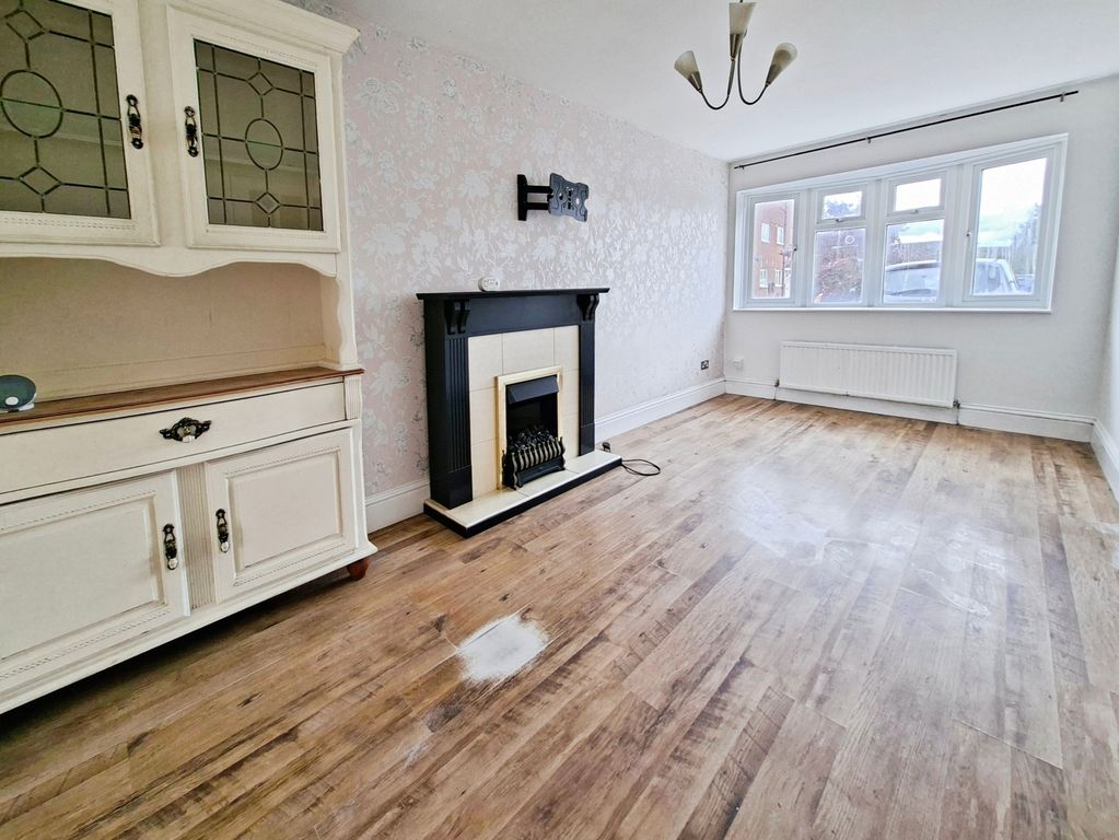 Property photo 3 of 19 Pbox-Img.Jpg