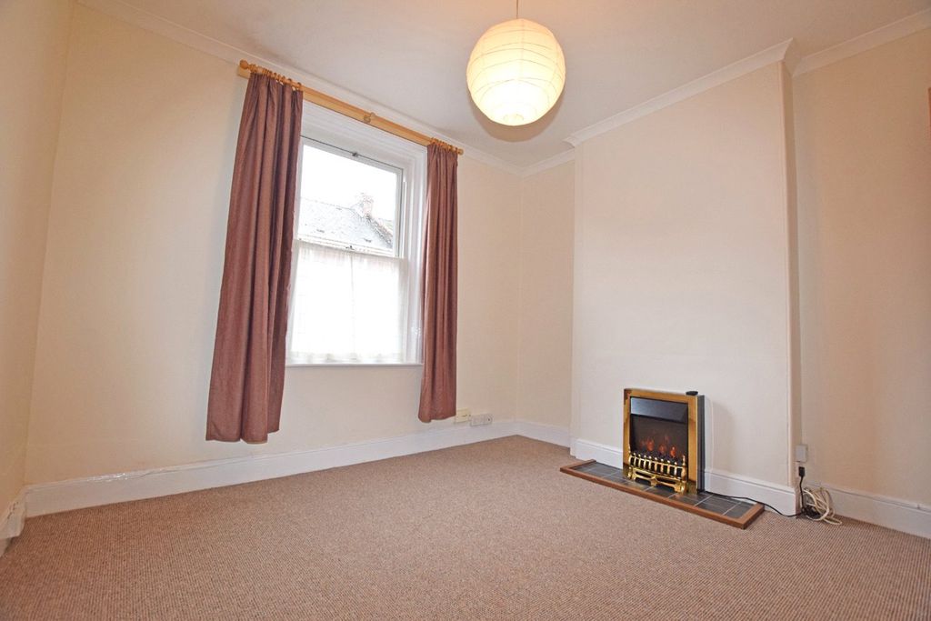 Property photo 3 of 8 Sitting Room