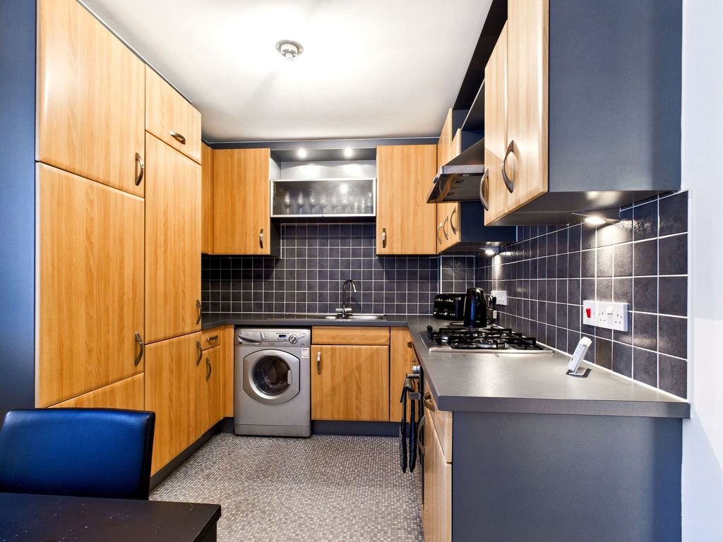 Property photo 3 of 19