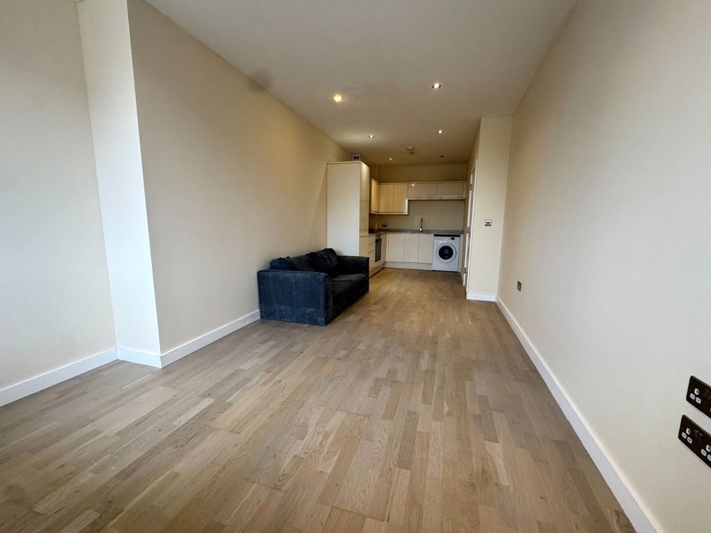 Property photo 3 of 6 Picture No. 02