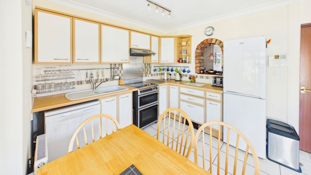 Property photo 3 of 16 Ecab8F13c3E2474F9E917E648Accf722_100_Cam02351G0-Pr