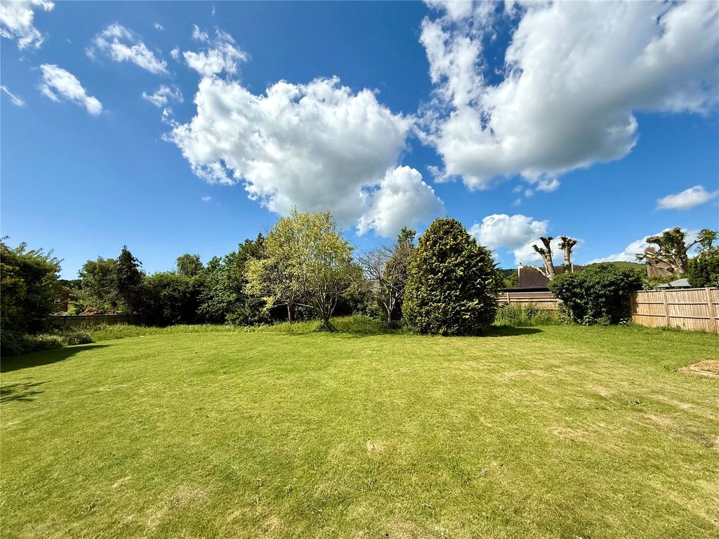 Property photo 3 of 14 Picture No. 14