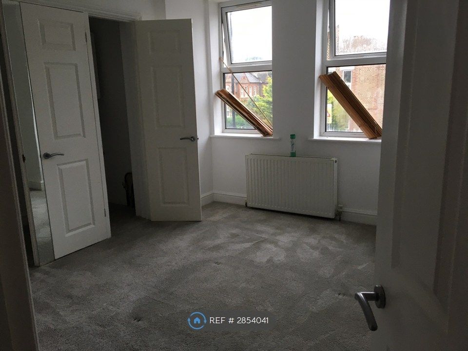 Property photo 3 of 6 Bedroom 2