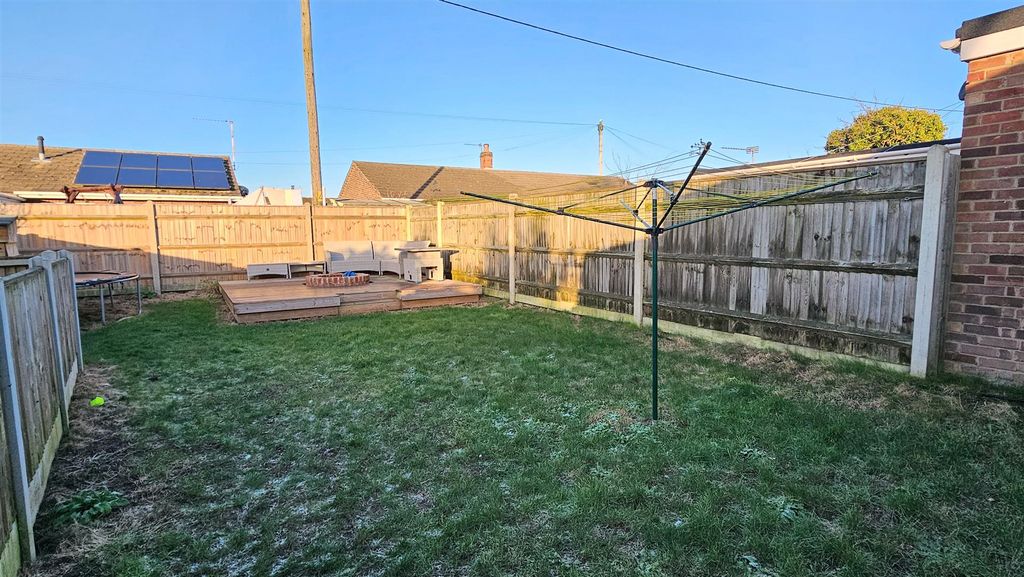 Property photo 2 of 15 Outside 5.Jpg