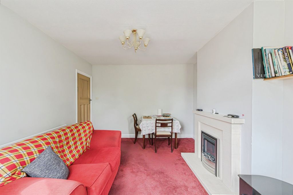 Property photo 3 of 18