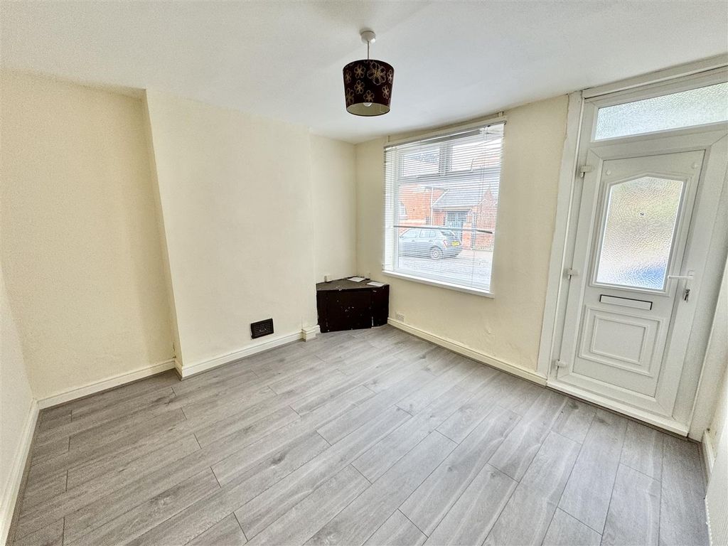Property photo 2 of 11 Img_7558.Jpg