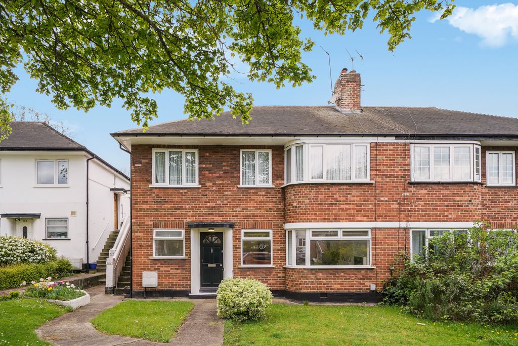 Property photo 1 of 3