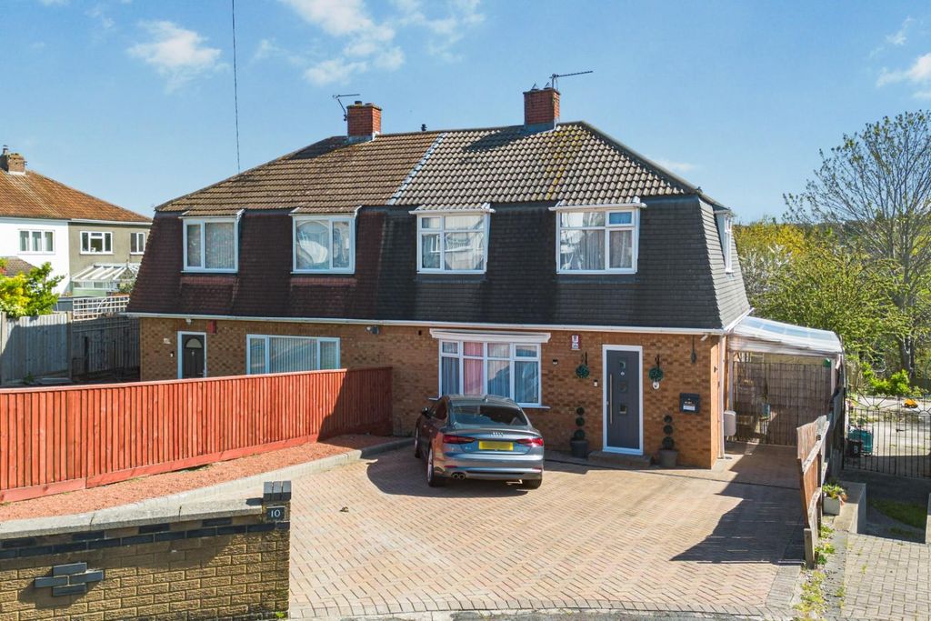 Property photo 1 of 21