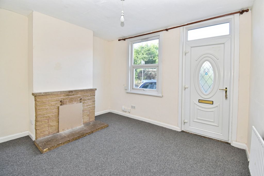 Property photo 3 of 8 Living Room