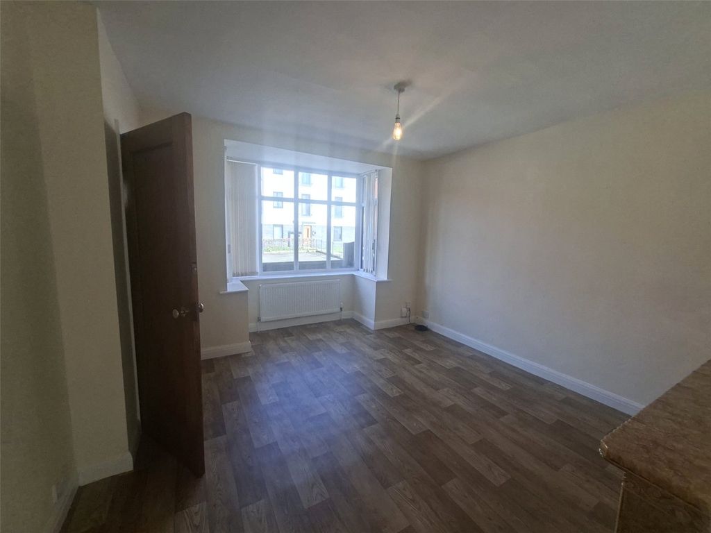 Property photo 2 of 9 Picture No. 03