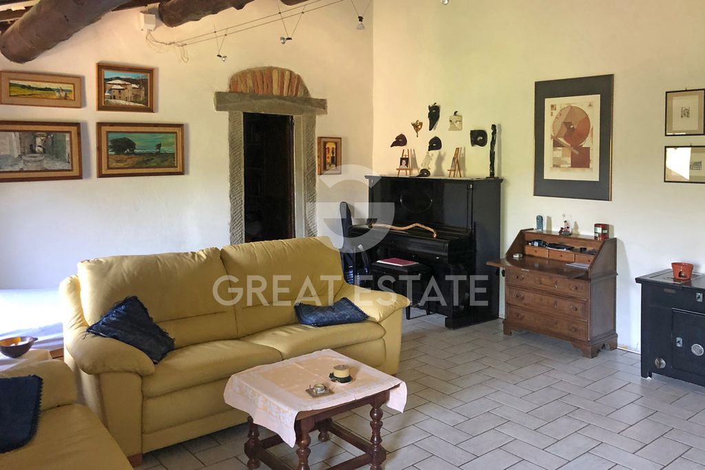 Property photo 2 of 25 Interiors