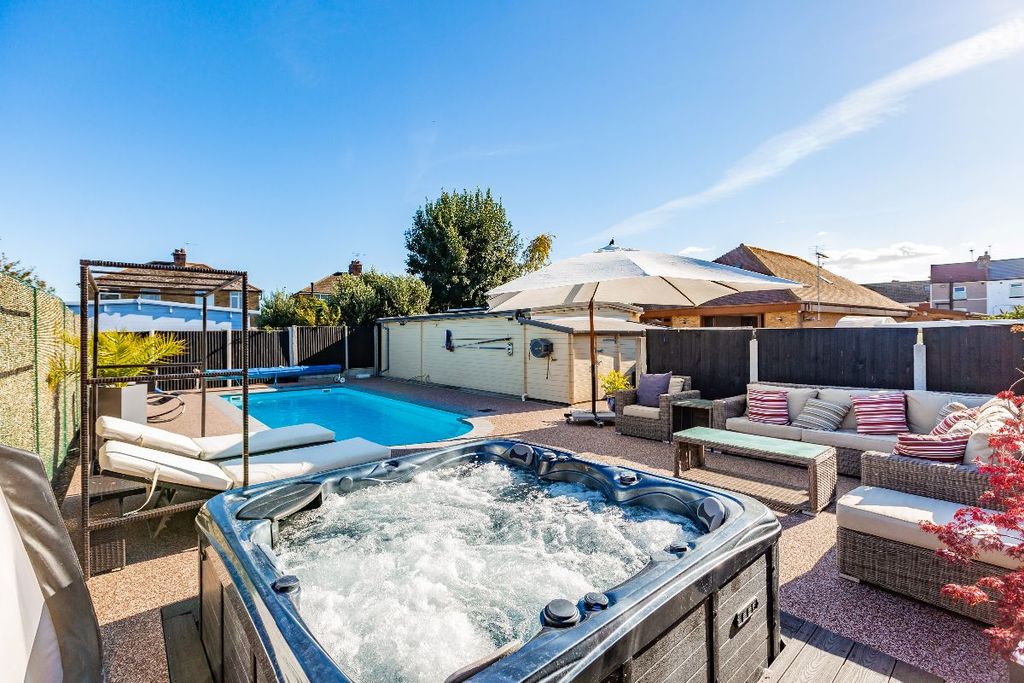 Additional image 8 of 4 bed bungalow for saleCoxes Lane, Ramsgate CT12