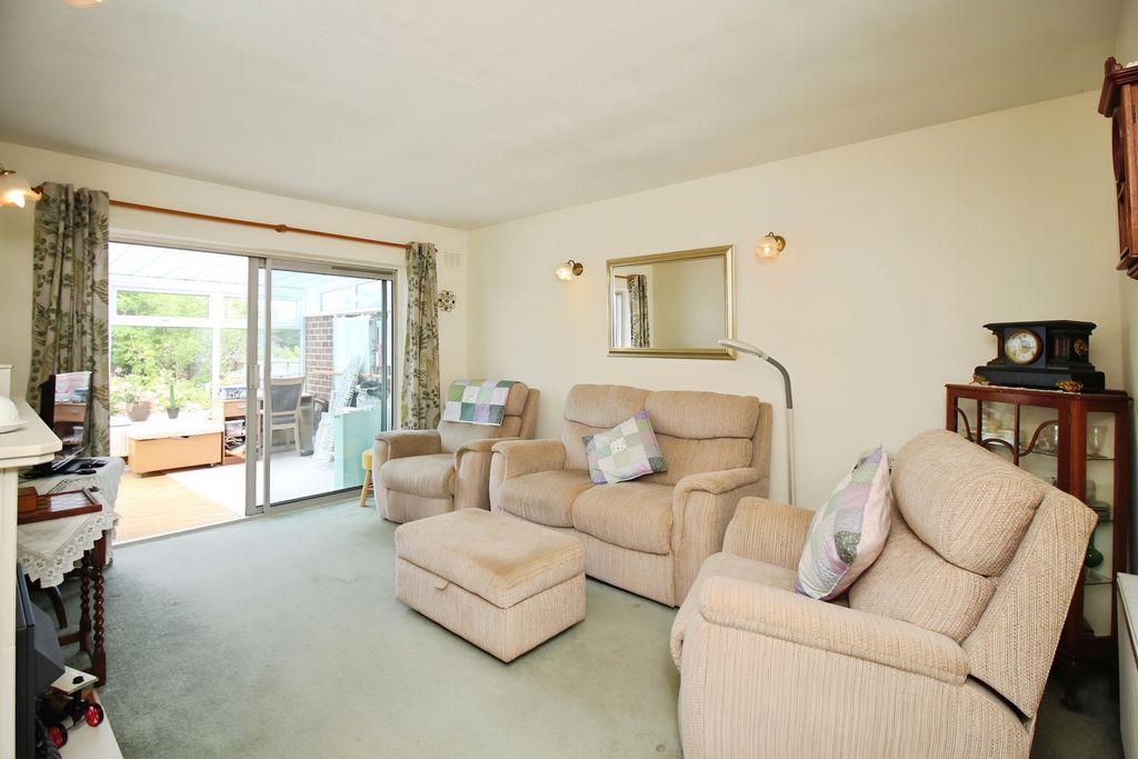 Property photo 2 of 22