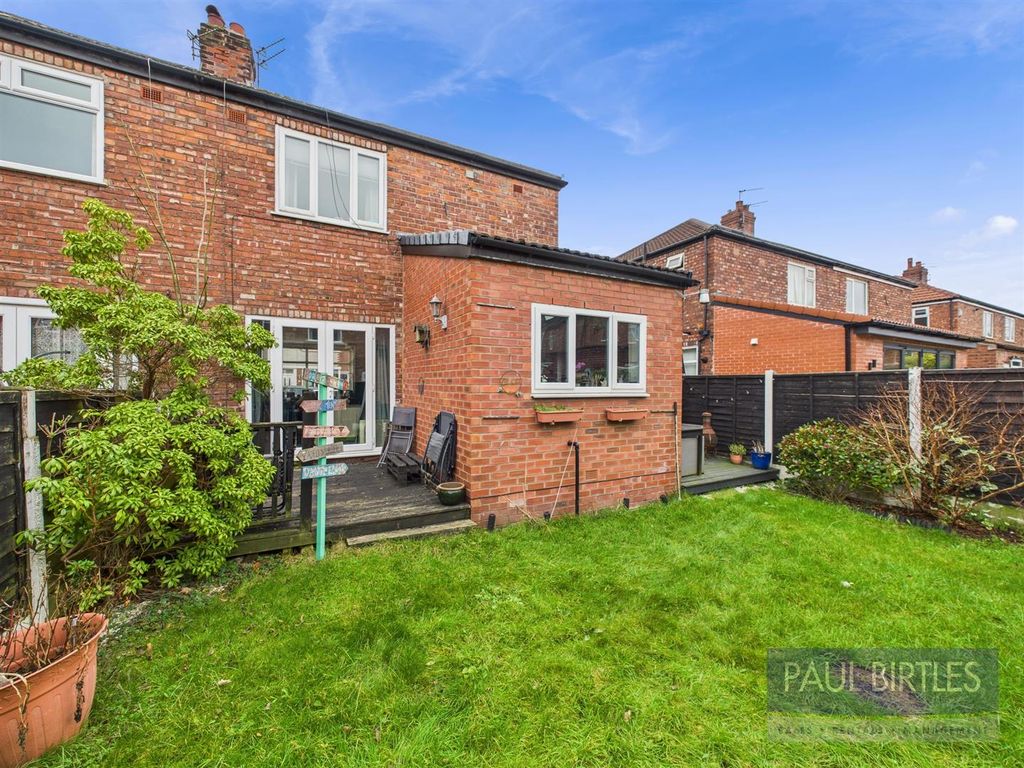 Property photo 2 of 25 Cam04378G0-Pr0256-Still034.Jpg