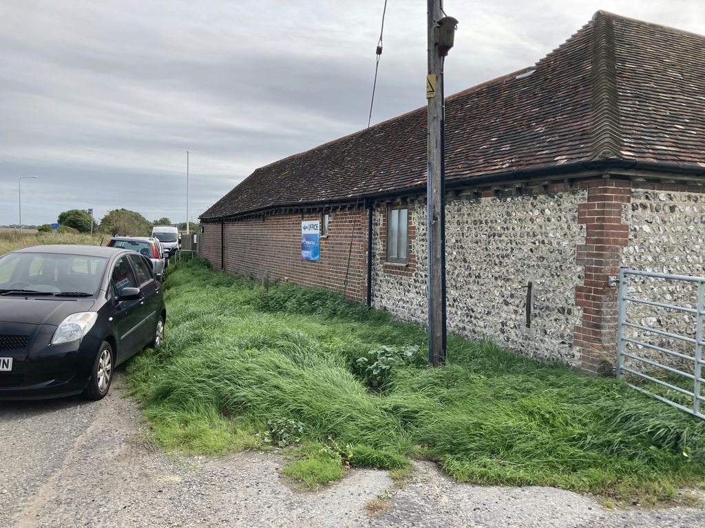 Property photo 3 of 10 Img_0443.Jpg