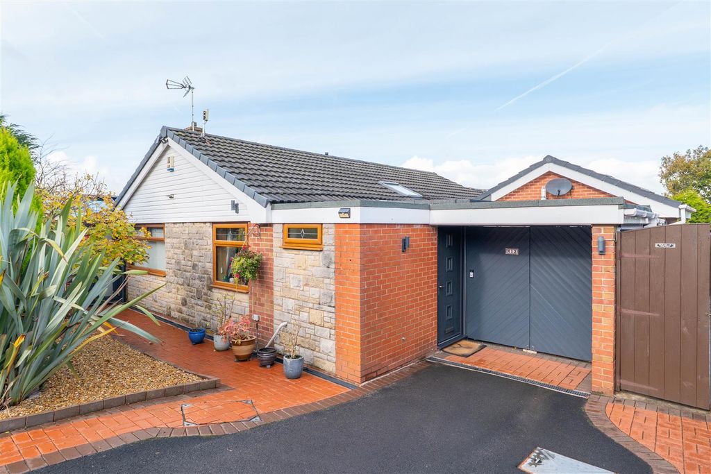 Property photo 1 of 27 Front External