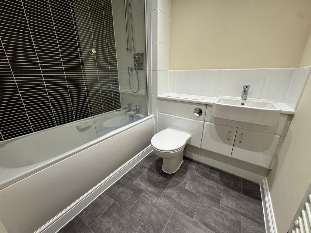 Property photo 3 of 5 Picture No. 06