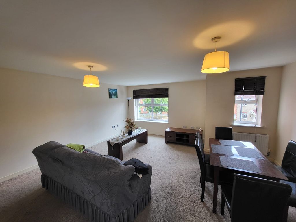 Property photo 2 of 8 Image