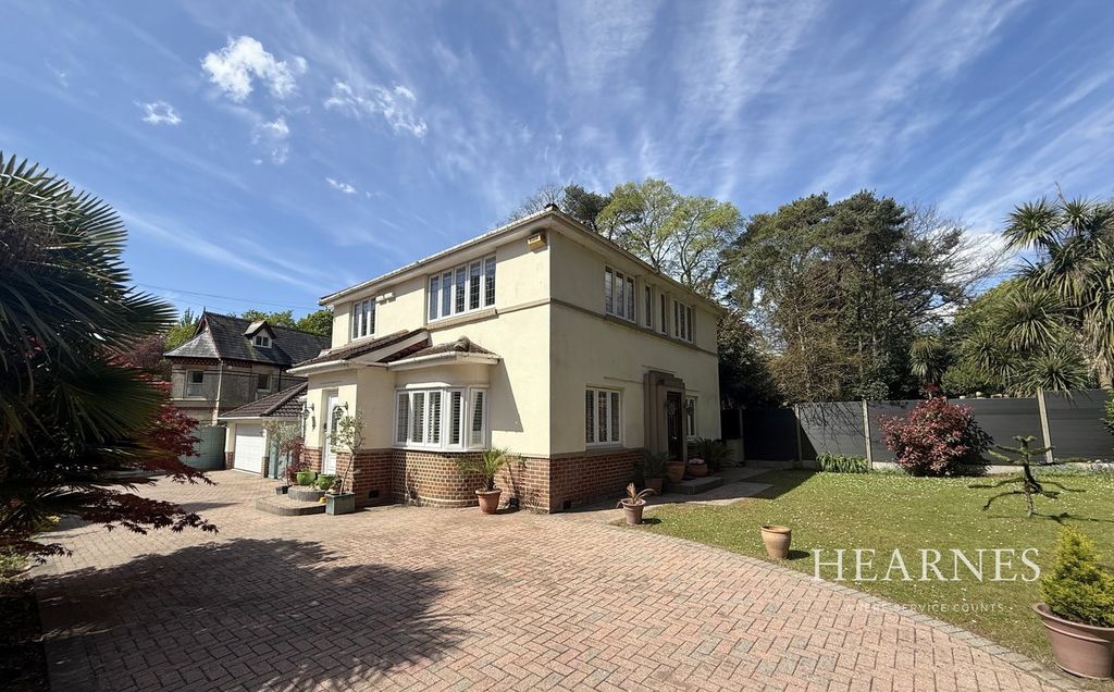 Property photo 1 of 19