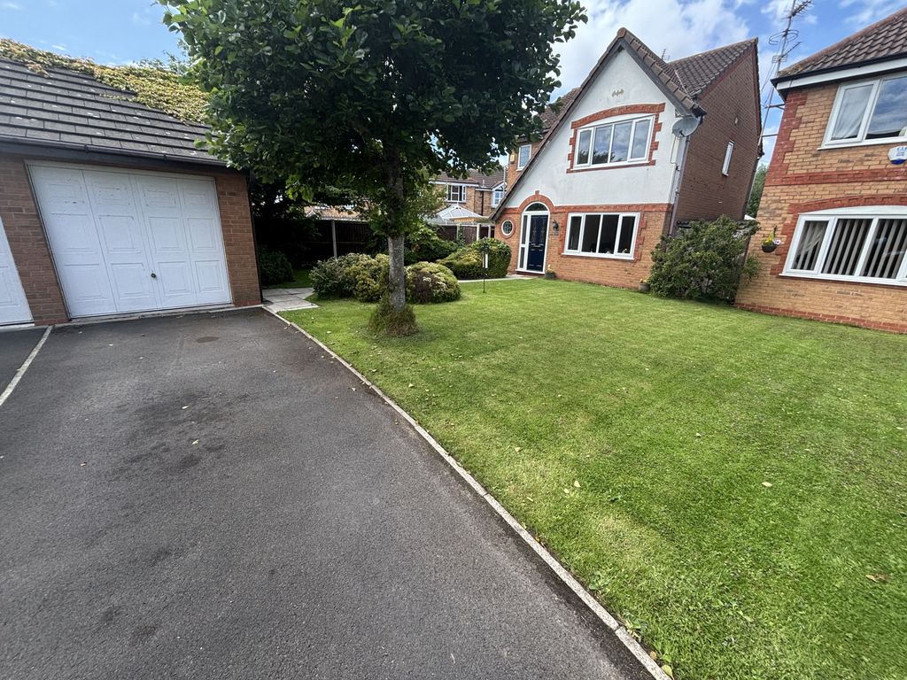 Property photo 2 of 23