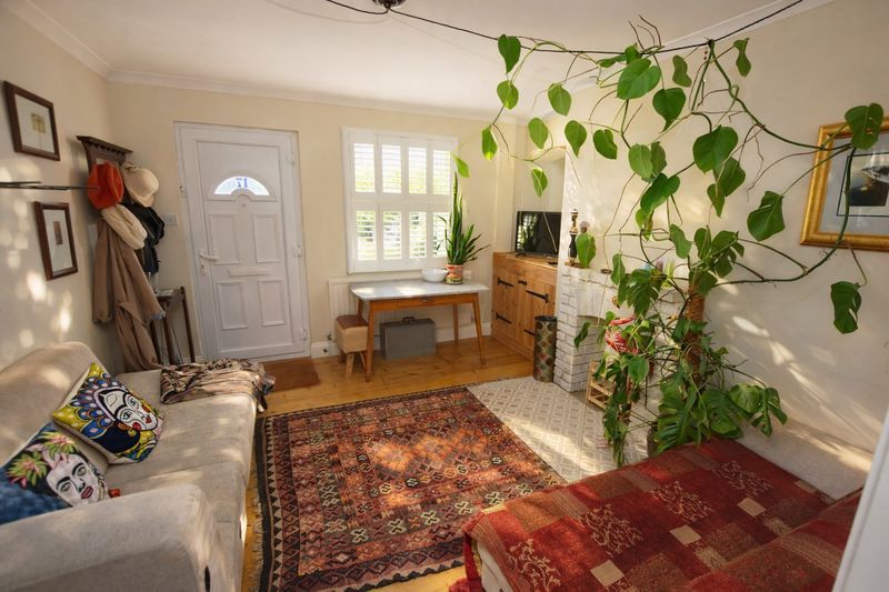 Property photo 2 of 8 Photo 9