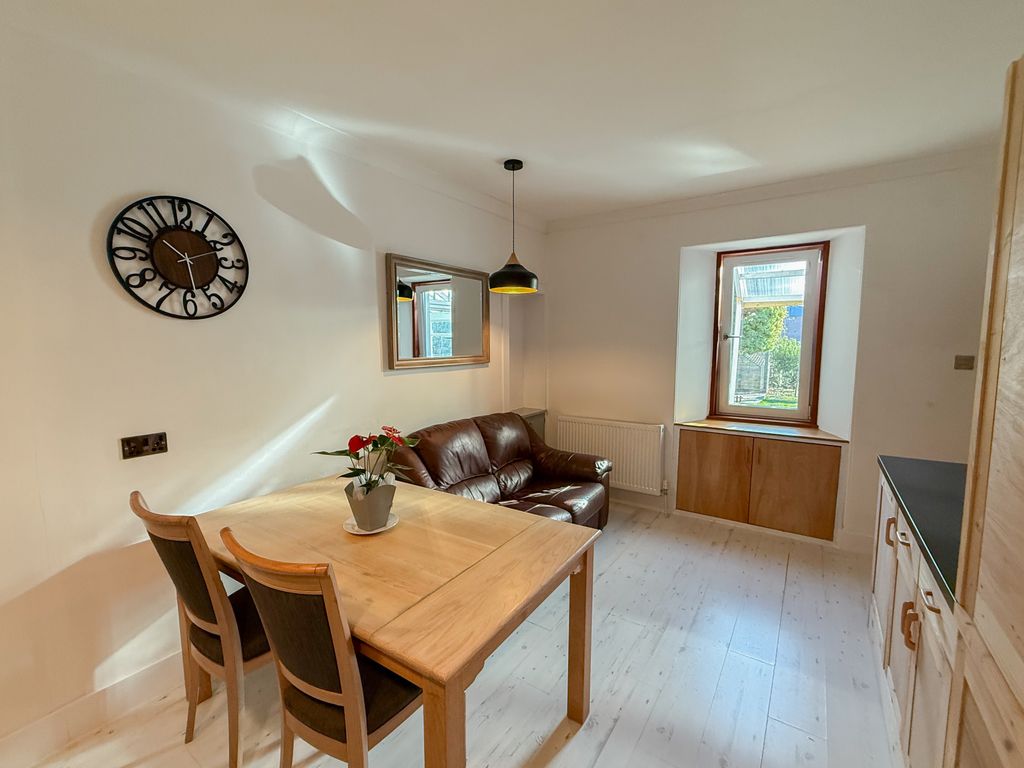 Property photo 3 of 20 Img_6257