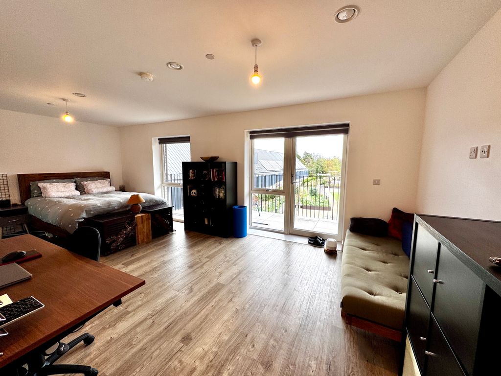 Property photo 2 of 16 20250923_140711818_Ios