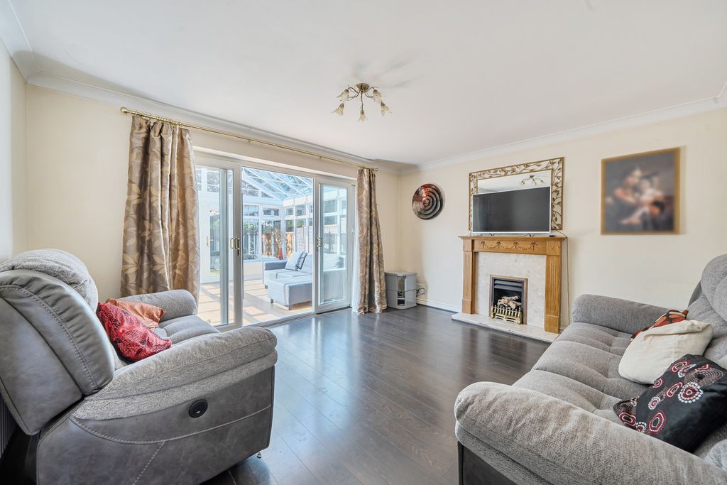 Property photo 3 of 15