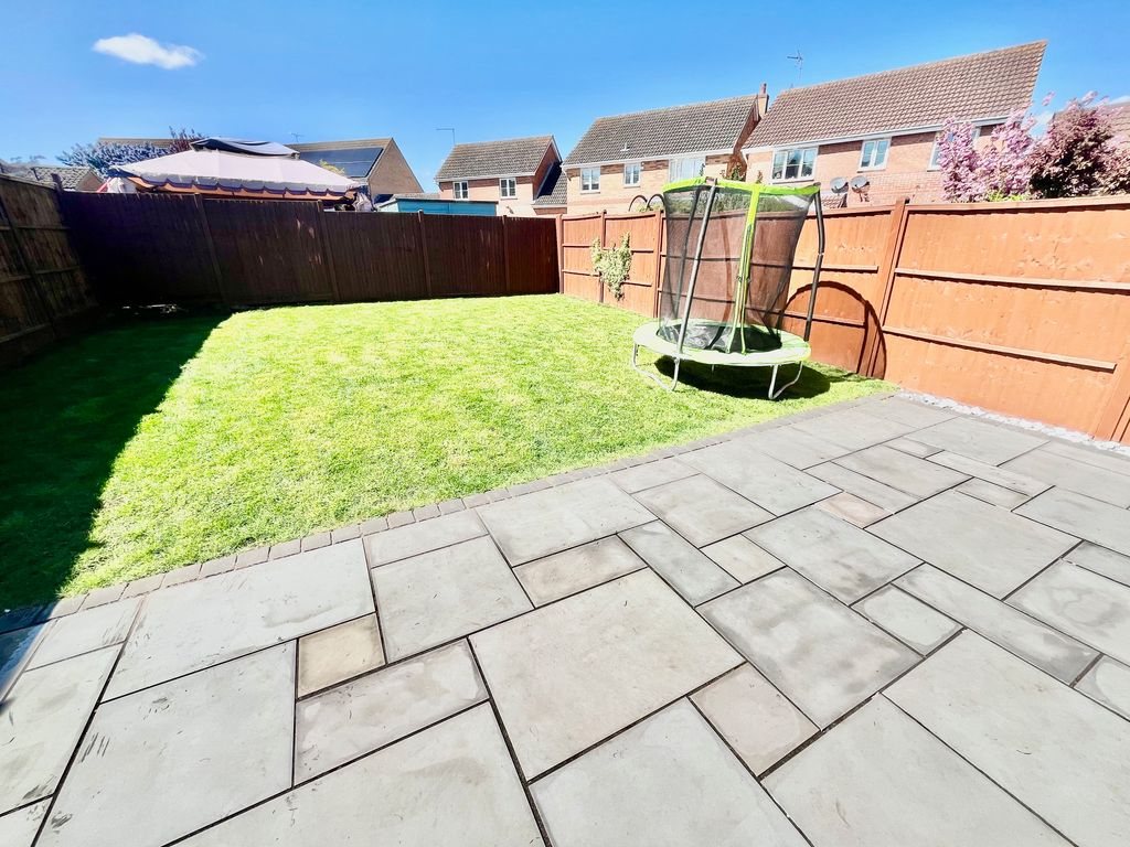 Property photo 2 of 18