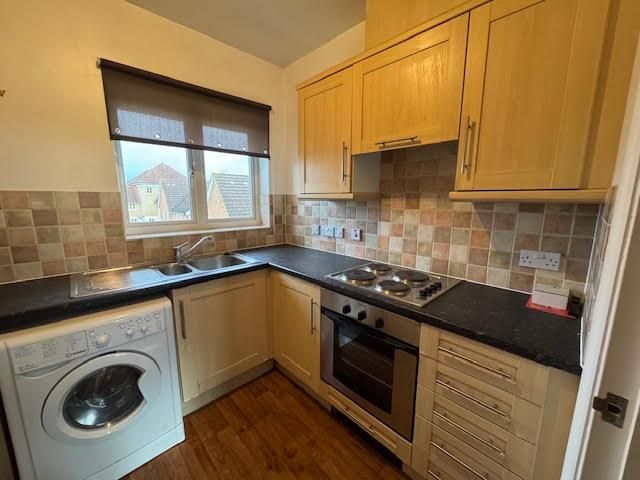 Property photo 3 of 17 Kitchen 1.Jpg