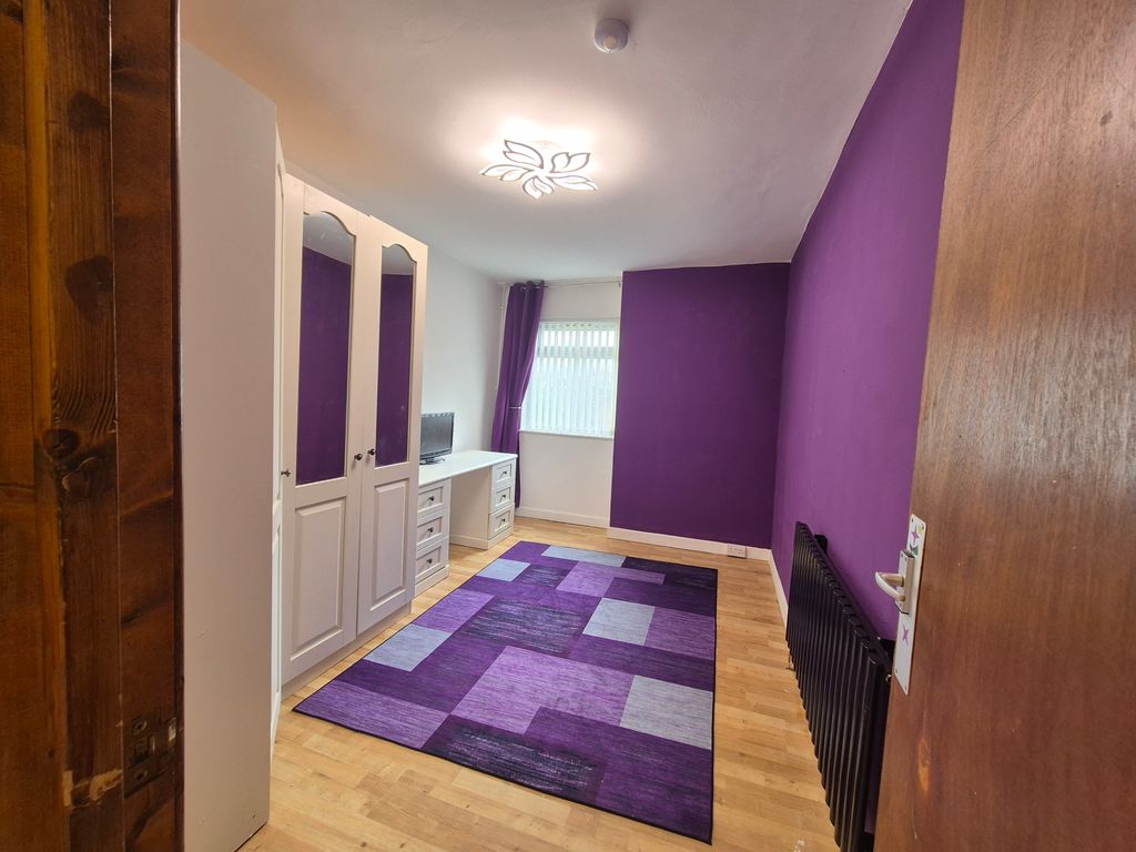 Property photo 3 of 11 Image