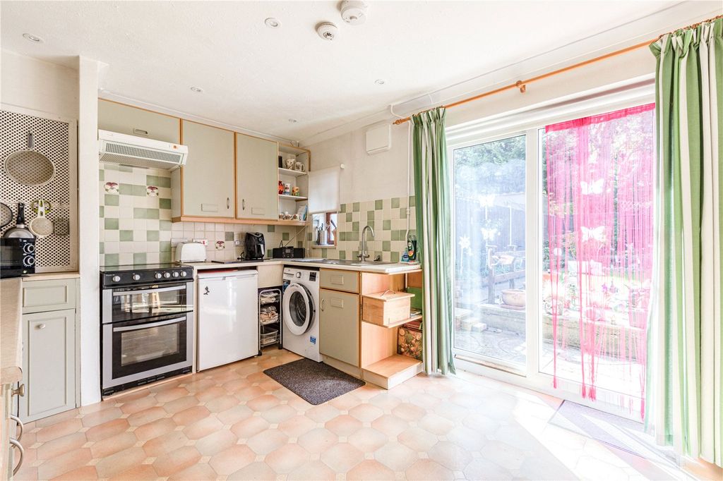 Property photo 3 of 18 Picture No. 03