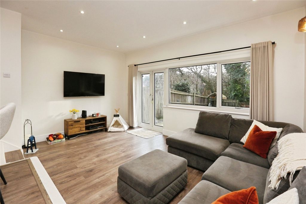 Property photo 3 of 15 Picture No. 26