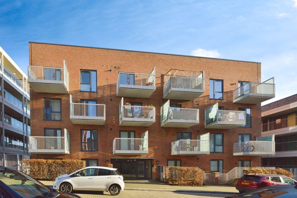 Property photo 1 of 15