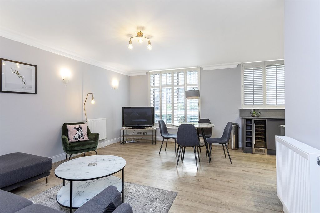 Property photo 2 of 10 Dining/Living Room View