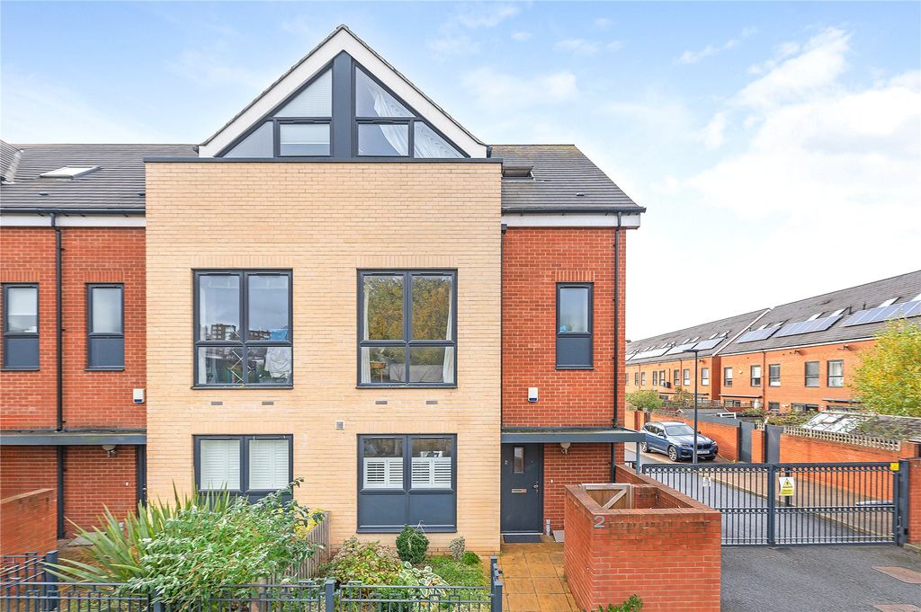 Property photo 1 of 16 Picture No. 01