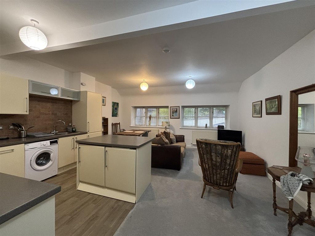 Property photo 2 of 14 Image00042.Jpeg