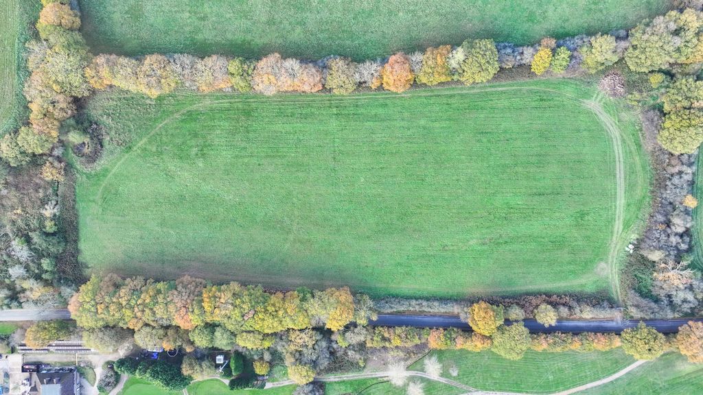 Property photo 3 of 4 Photo 2