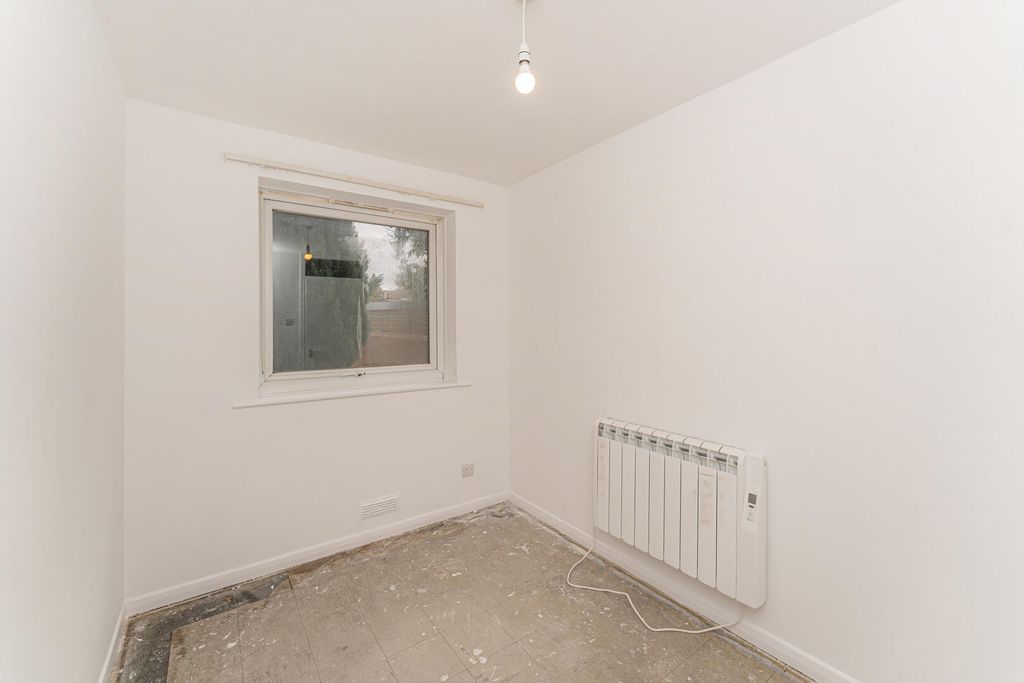 Property photo 3 of 13 Bedroom