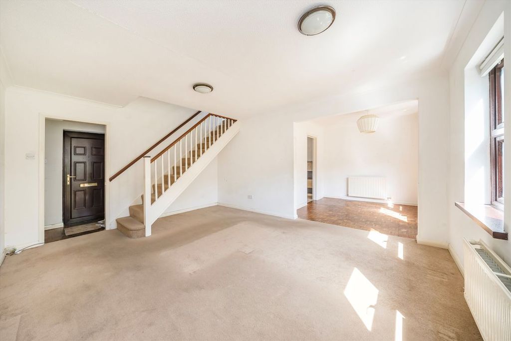 Property photo 2 of 5