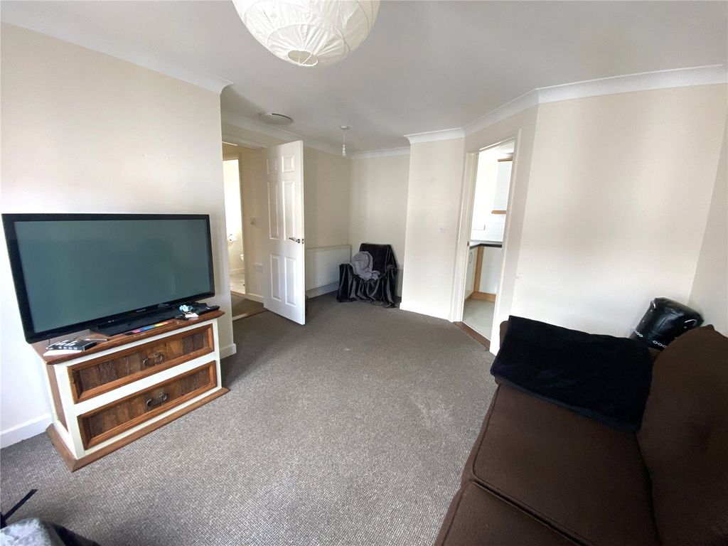 Property photo 3 of 6 Picture No. 23