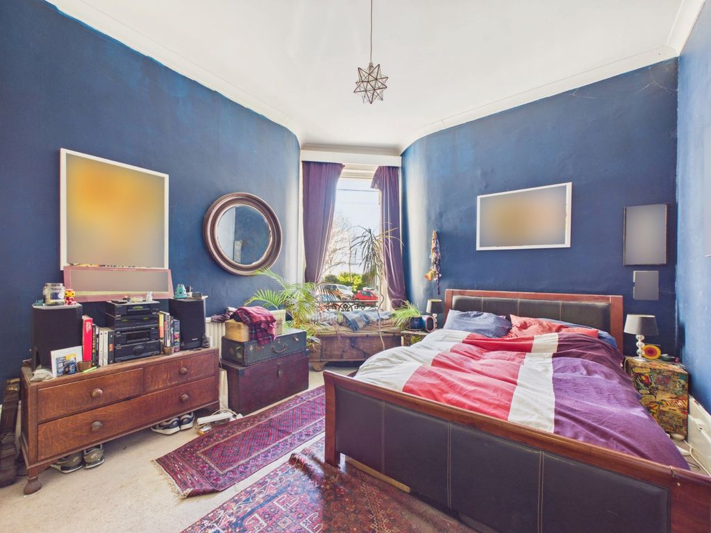 Additional image 12 of 3 bed flat for saleClifton Crescent, Folkestone, Kent CT20
