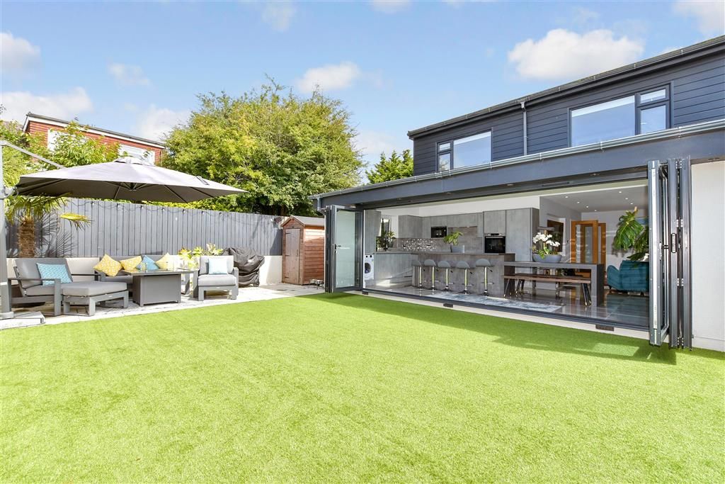Property photo 1 of 13 External Lifestyle Photograph