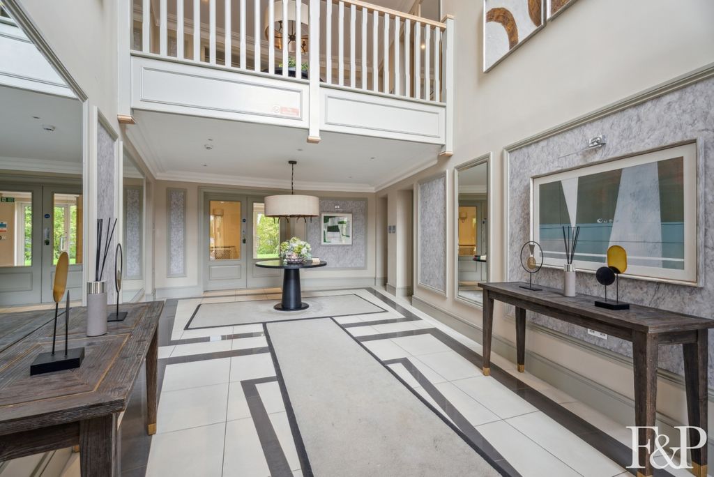 Property photo 3 of 19 4547675